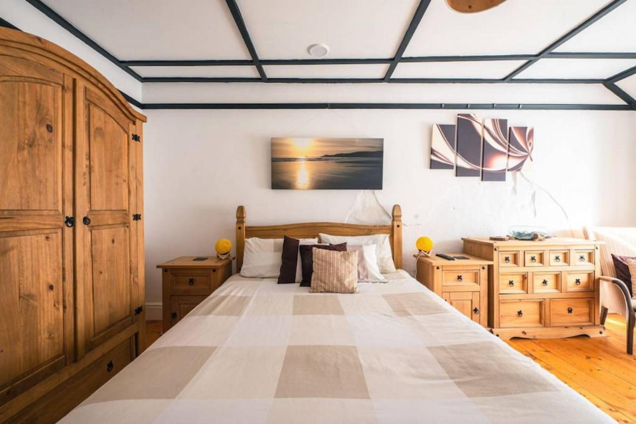 Cosy Welsh Cottage In St Davids Centre With Garden Exterior foto